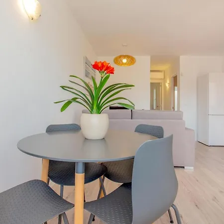 Lejlighed Poblat 86 *