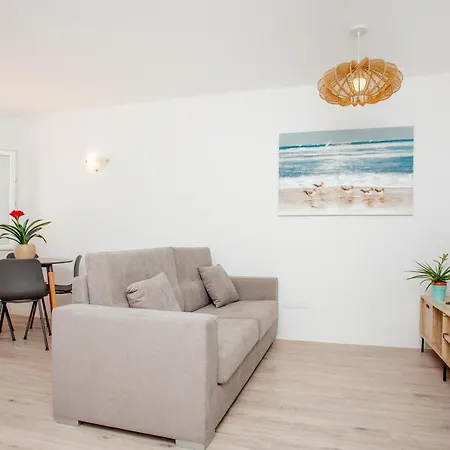 Poblat 86 * Cala Blanca (Menorca)