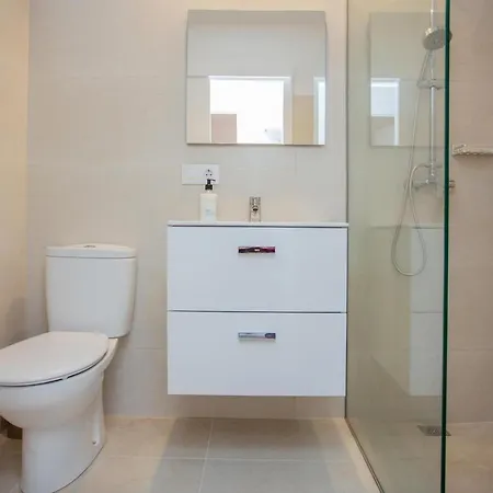 Apartament Poblat 86 *