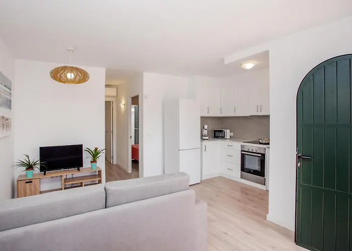 Poblat 86 Cala Blanca (Menorca)